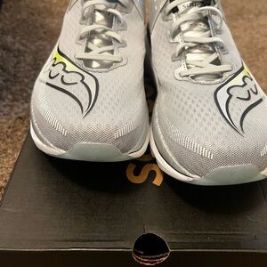 Saucony Endorphin Azura, size 13, Silver, White and black running shoes